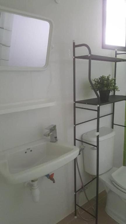 Oyo 75416 Rama3 Sunrise Hostel Bangkok Esterno foto