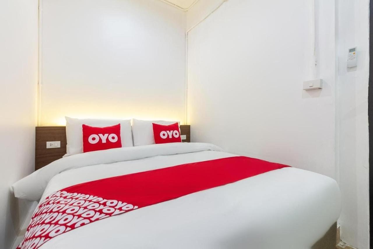 Oyo 75416 Rama3 Sunrise Hostel Bangkok Esterno foto